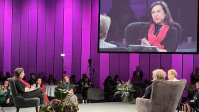 La ministra de Defensa, Margarita Robles, en el  Foro global de Mujeres Líderes en Reikiavik.
