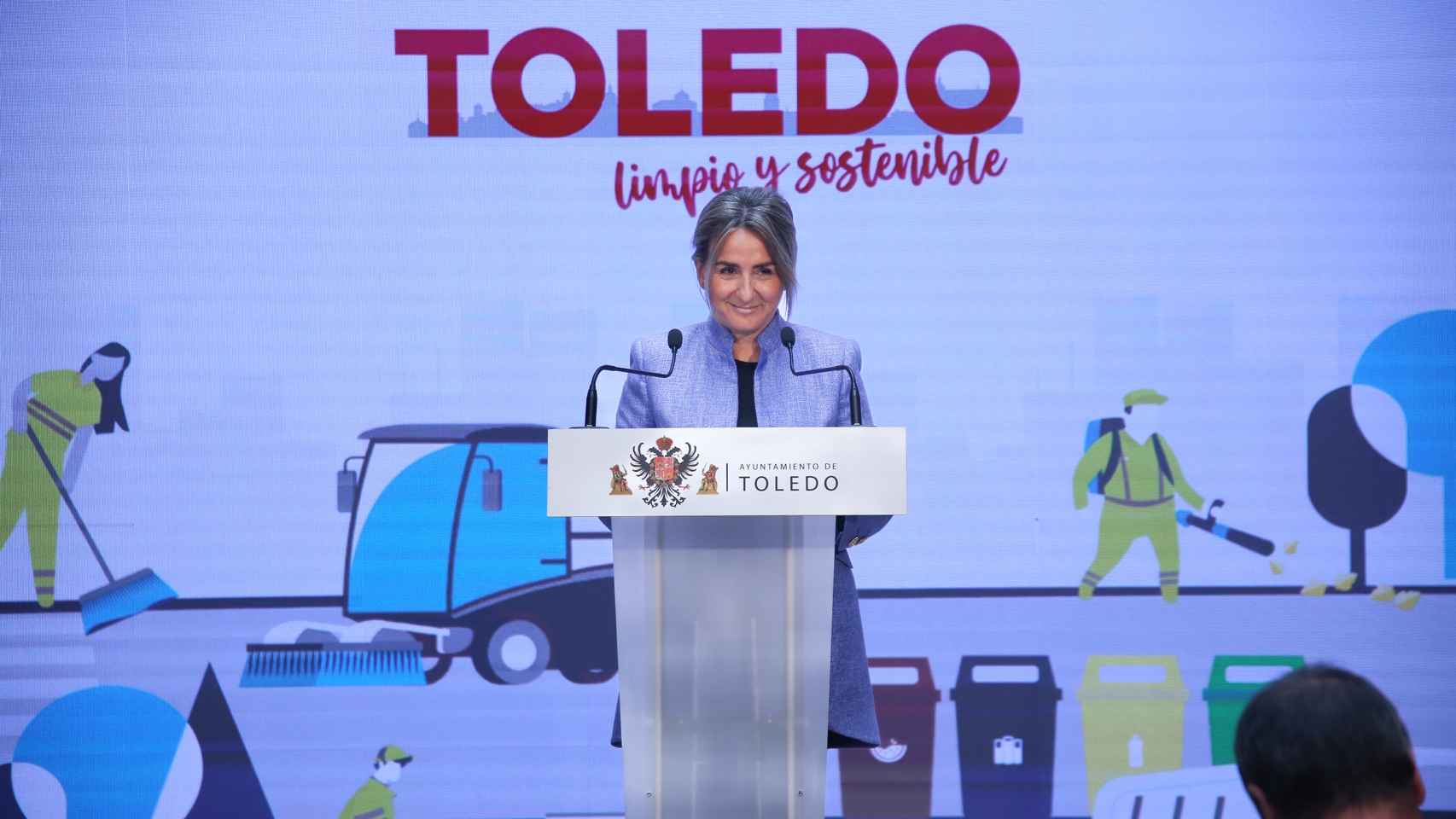La alcaldesa de Toledo durante la rueda de prensa.
