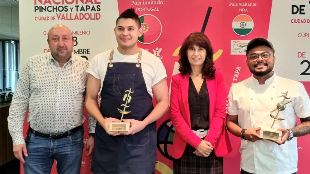 Los ganadores junto a Ana Redondo y Jaime Fernández