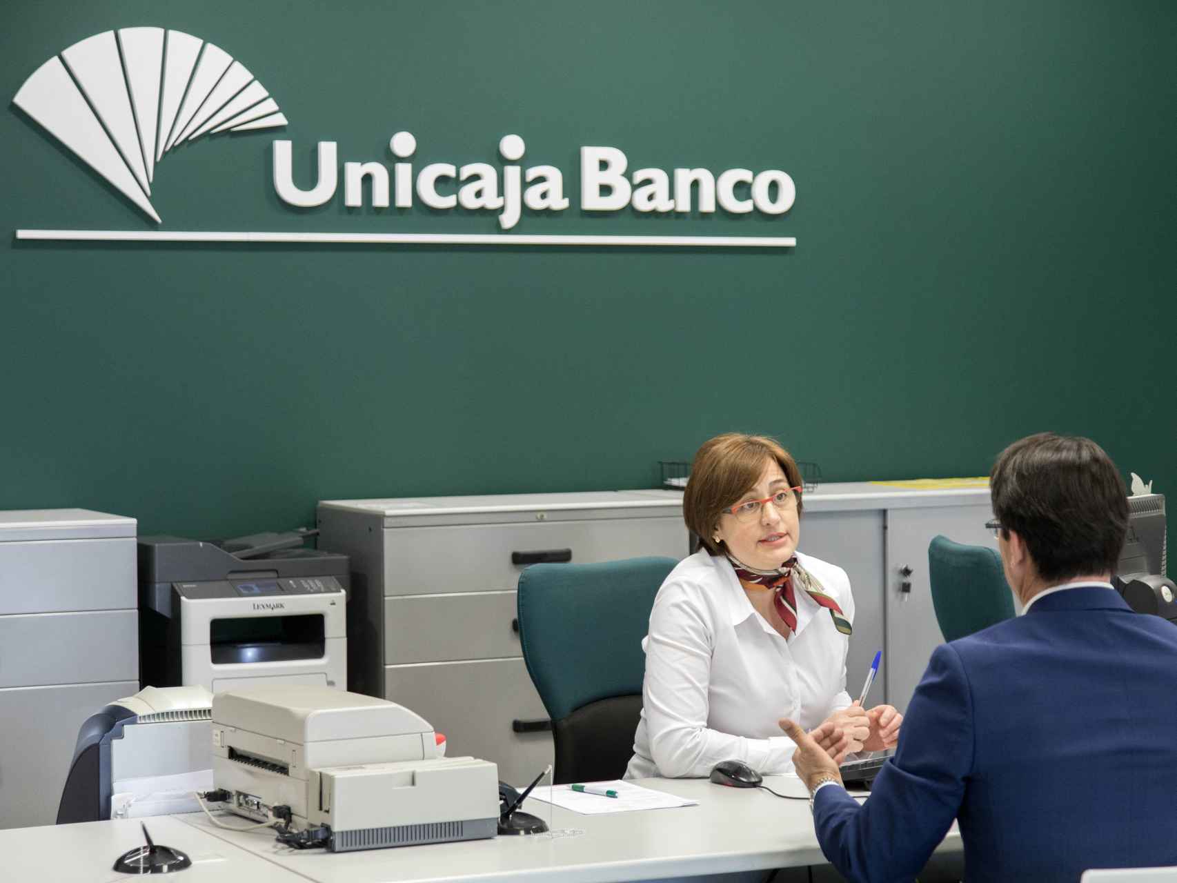 Unicaja Banco bonifica los traspasos y las aportaciones en sus planes de pensiones