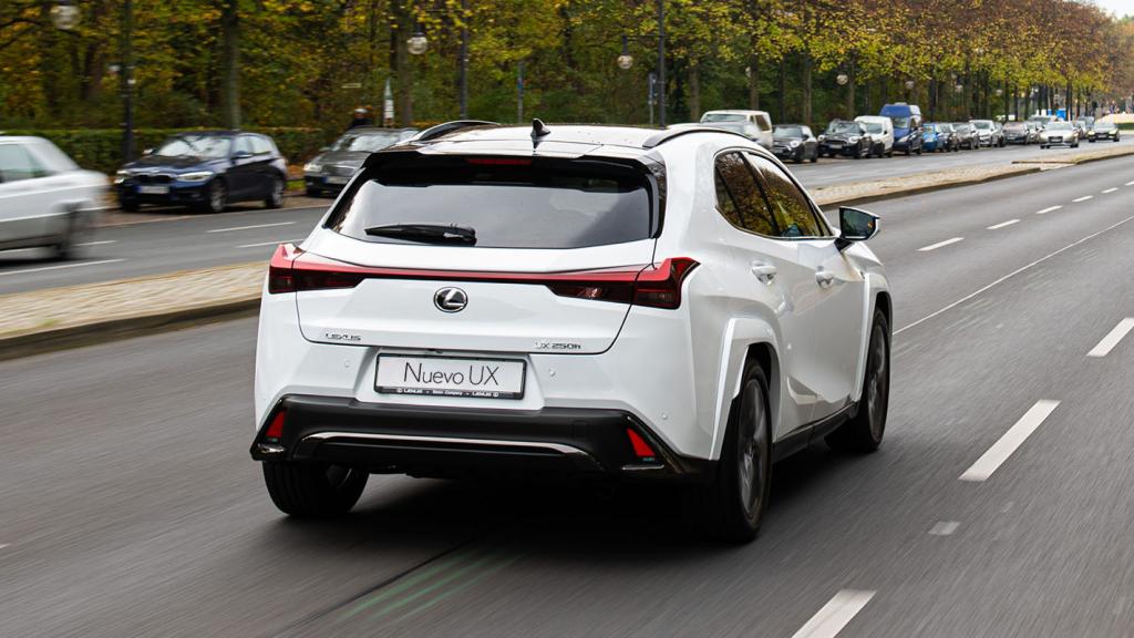 El Lexus UX es el modelo más vendido de la marca en España y Europa.