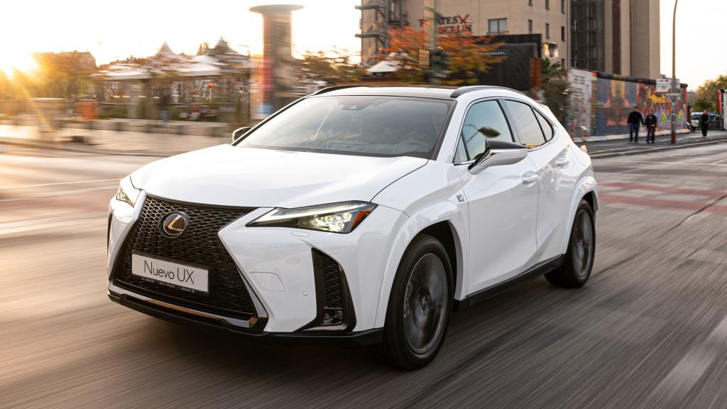 El Lexus UX cuenta con una versión totalmente eléctrica conocida como 300e.