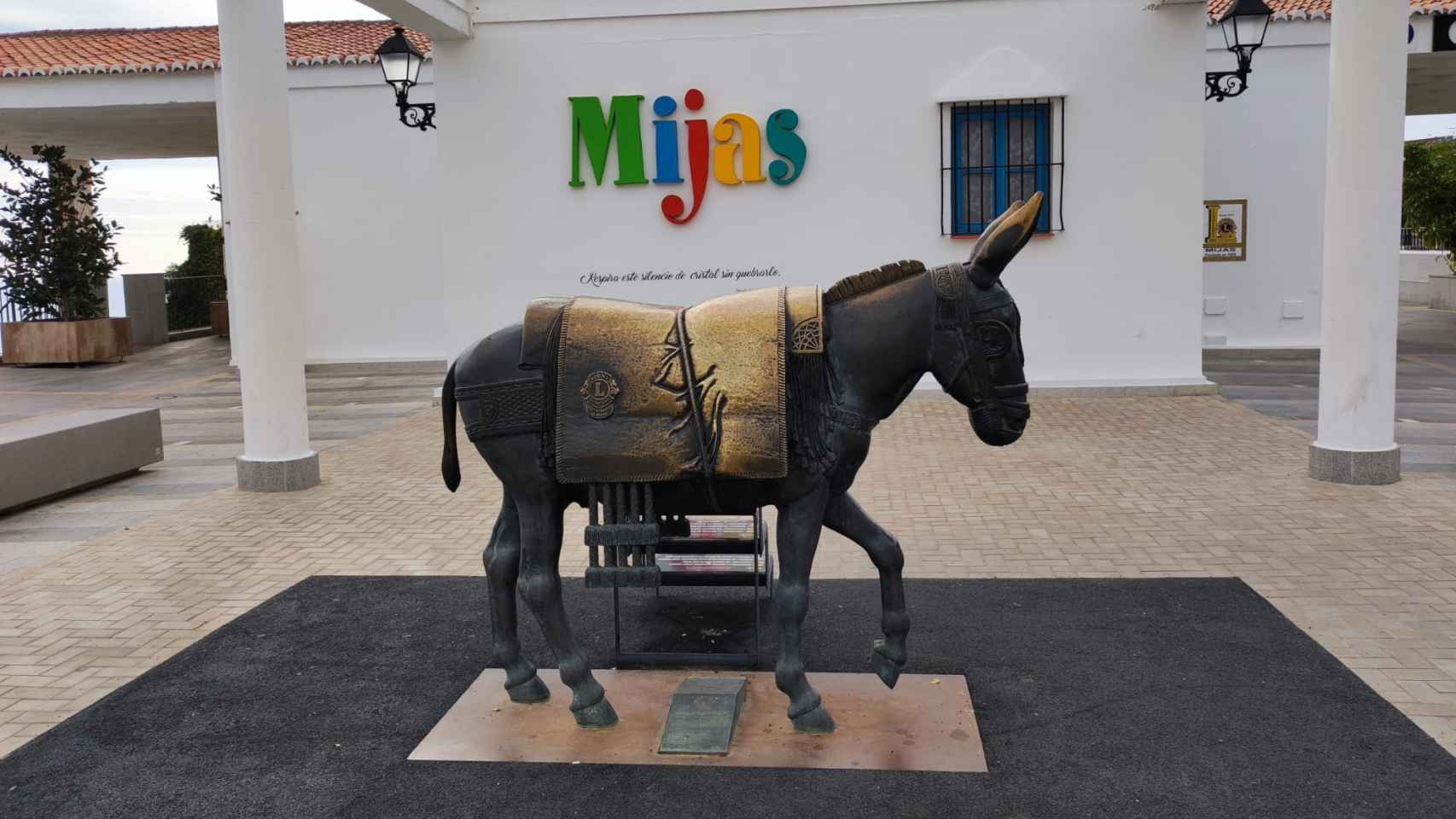 El burro de bronce conocido como el indomable Quemachochos.