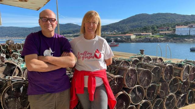 Prestige en el Puerto de Lira (Carnota, A Coruña): Nalgunhas praias aínda queda chapapote