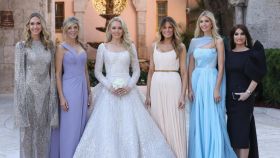 Tiffany Trump, hija de Donald Trump, este pasado sábado, durante la sesión fotográfica de su boda.