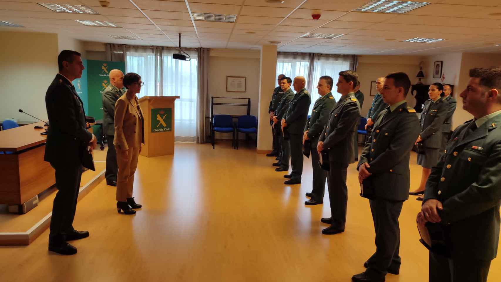 La directora general de la Guardia Civil inaugura el 'Puesto del Veterano' en la Comandancia de Palencia