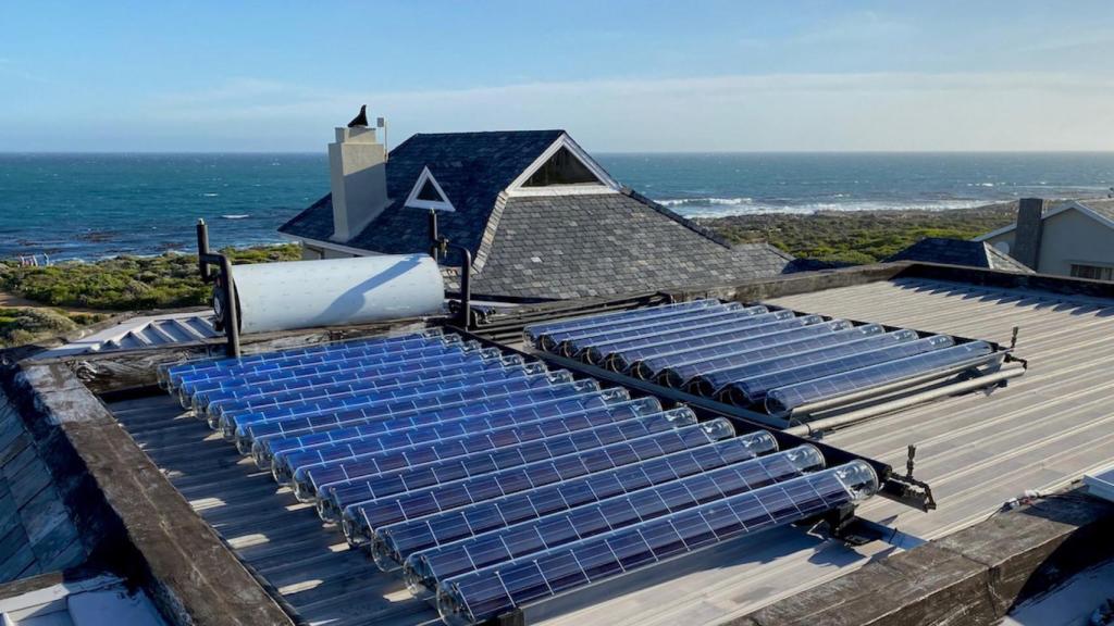 Los tubos solares que producen electricidad y calor.