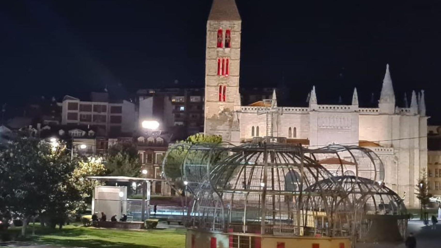 La Antigua de color rojo por la 'RedWeek'