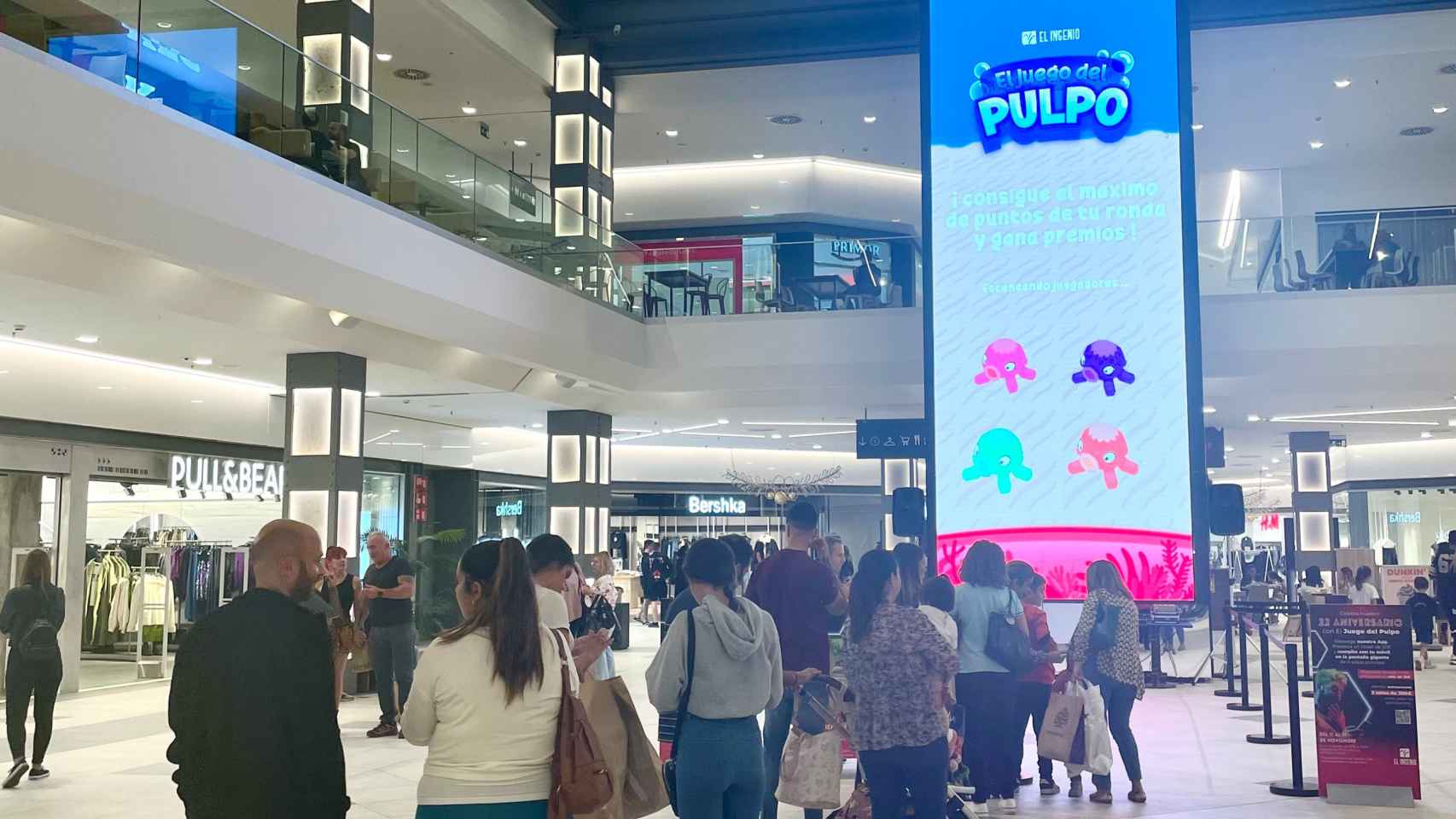 El centro comercial El Ingenio celebra su 22 Aniversario con el juego del pulpo