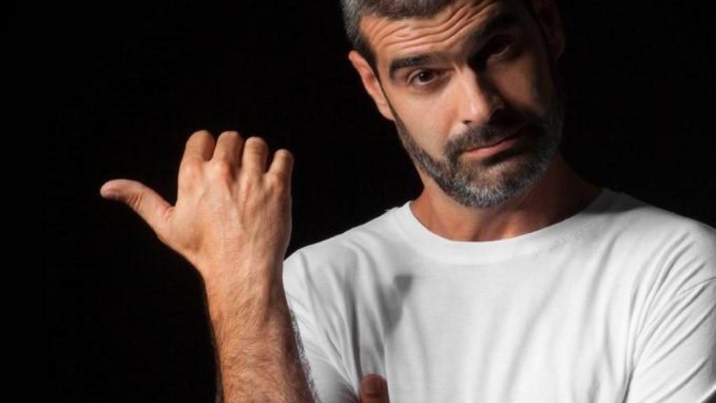 El monologuista Oswaldo Digón abordará en Fene (A Coruña) la vida tras la pandemia con ‘Otra movida’