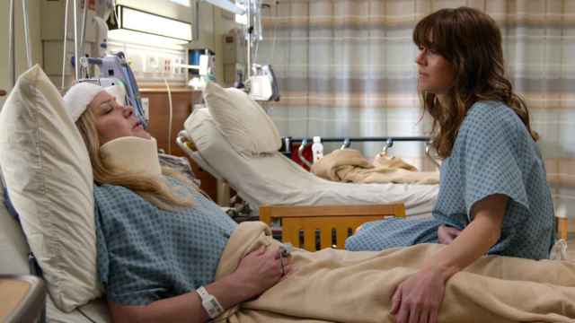 'Dead to me': Así han gestionado la esclerosis múltiple de Christina Applegate durante el rodaje de la temporada final