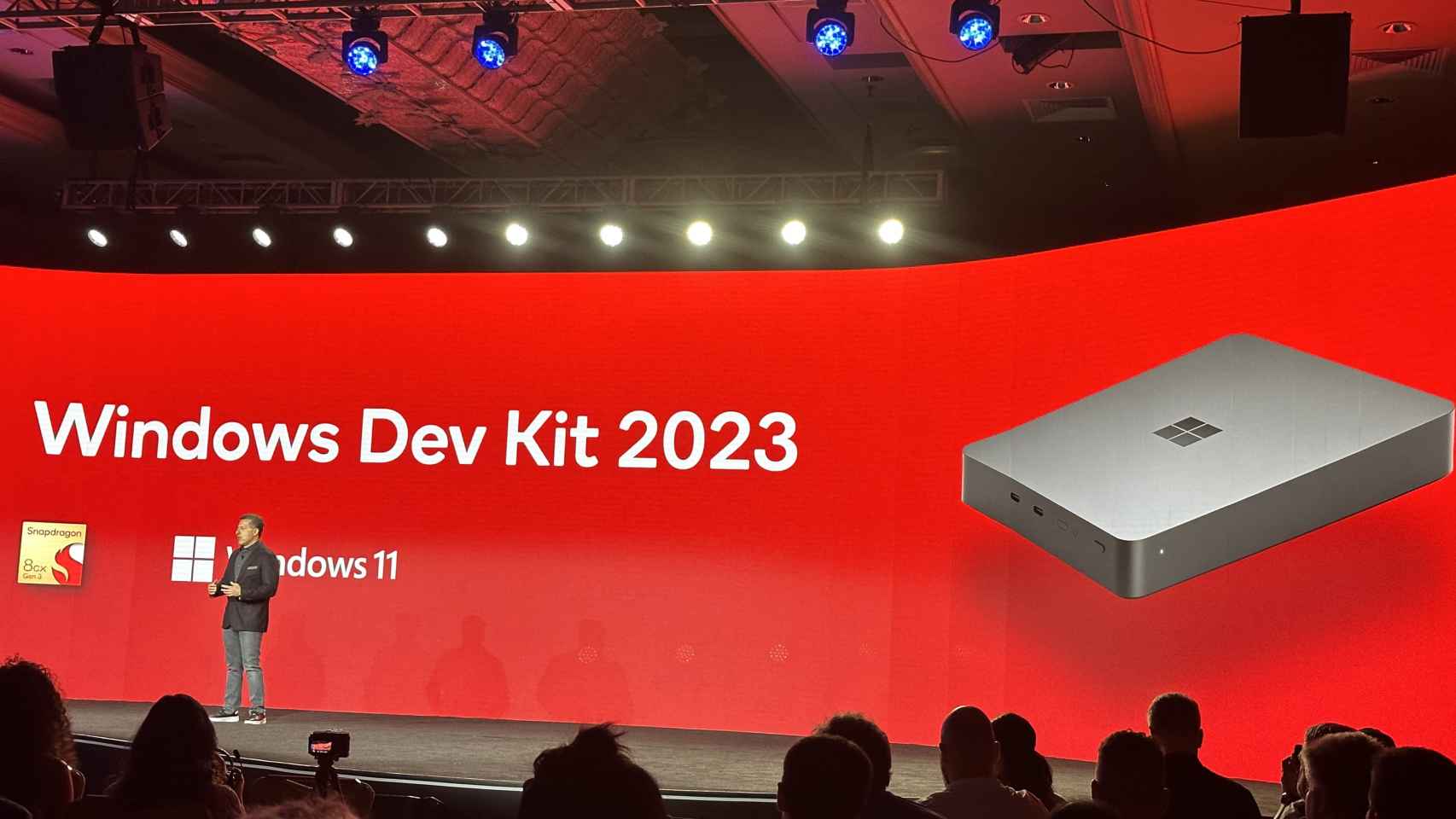 Windows Developer Kit 2023 con procesador Snapdragon