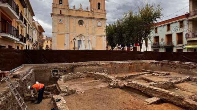 Restos hallados en la excavación de la posible basílica.