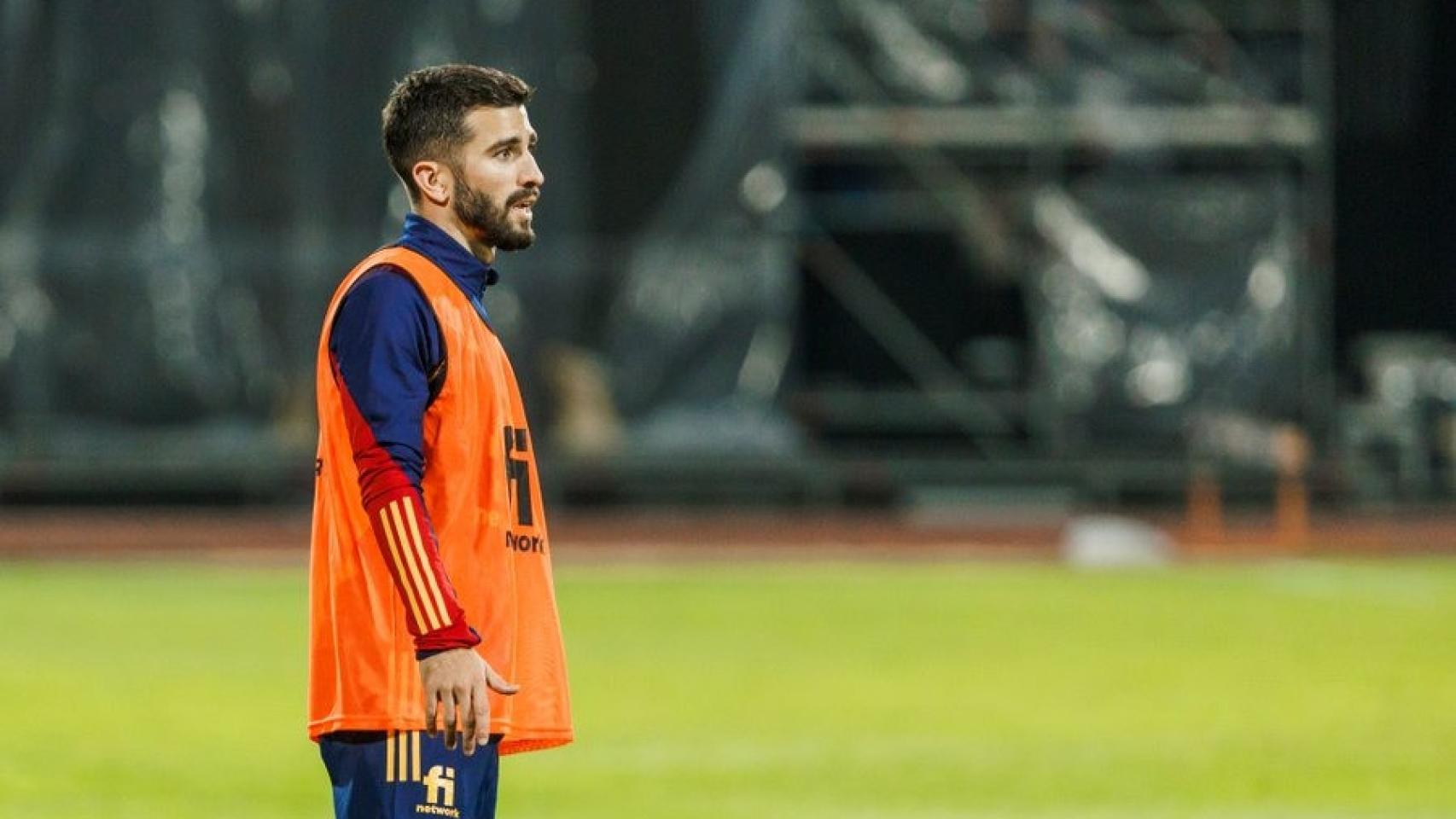 Gayá, en un entrenamiento con la Selección.