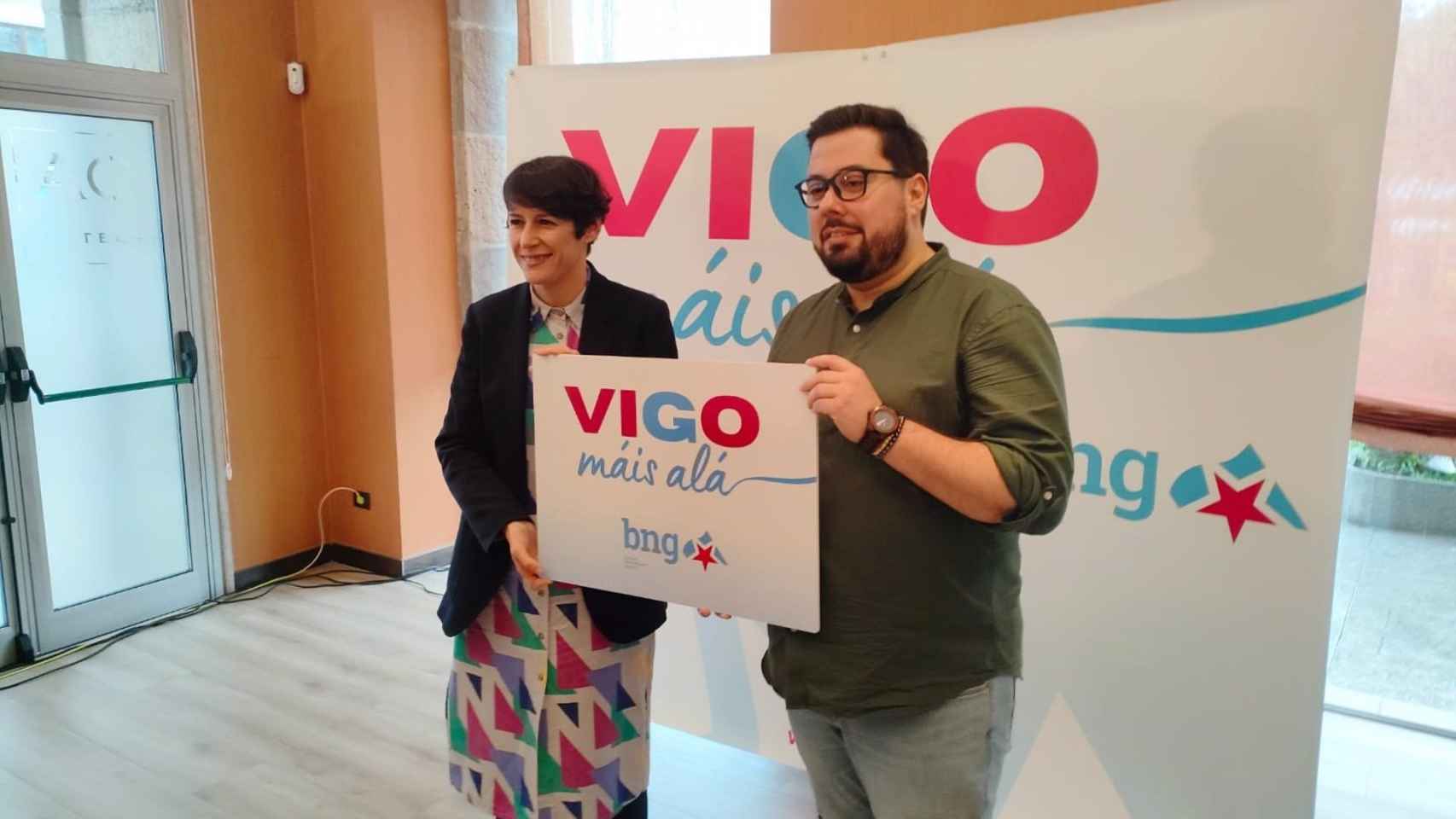 Ana Pontón y candidato a la alcaldía de Vigo, Xabier Pérez Igrexas.