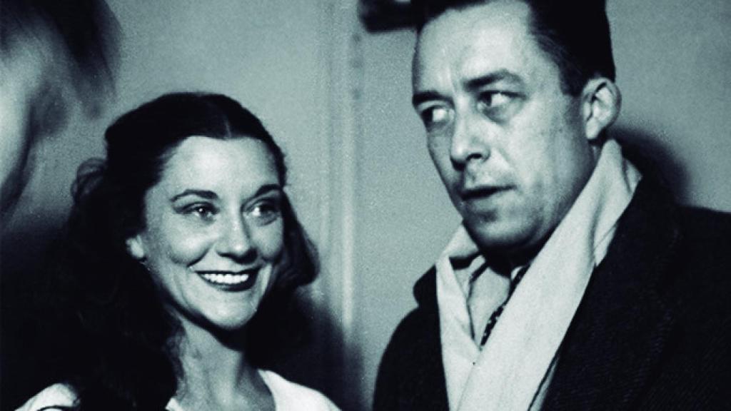 María Casare con Albert Camus.