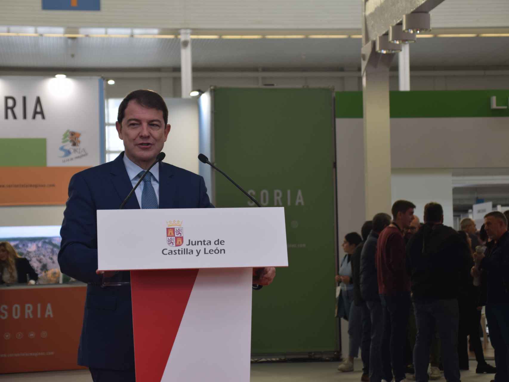 El presidente de la Junta, Alfonso Fernández Mañueco, durante la presentación de Intur, este viernes.