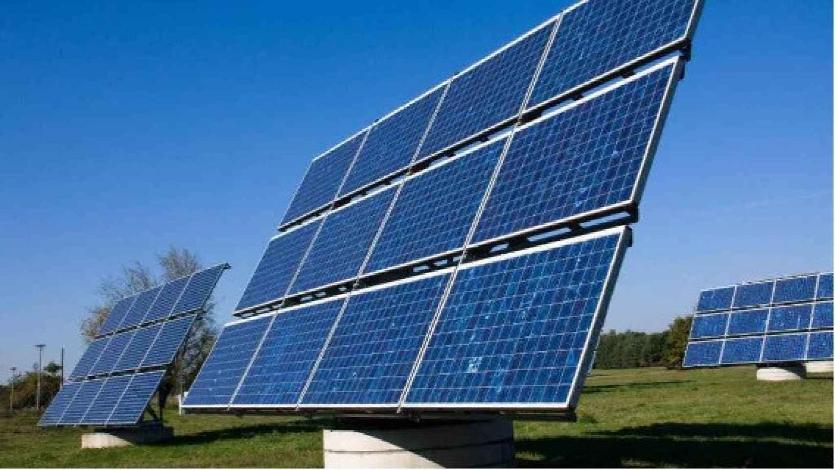 Sondean la venta de una fotovoltaica en Castilla-La Mancha que es la mayor de España