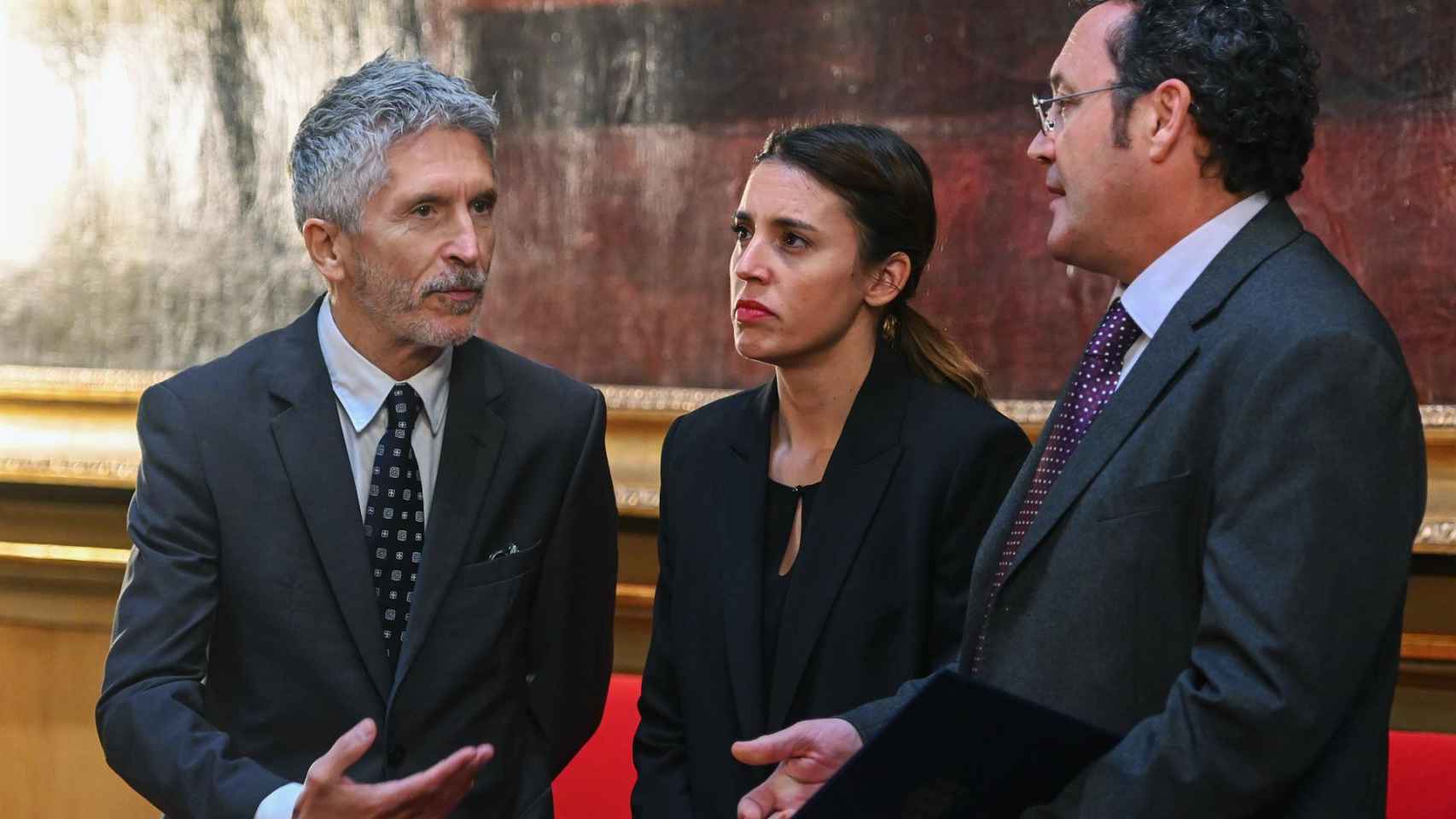 Fernando Grande-Marlaska, Irene Montero y el fiscal general del Estado, Álvaro García, este jueves en el Senado.