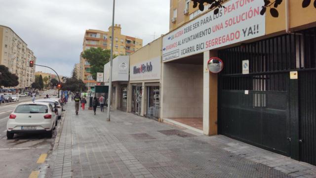 Parte de la Avenida Carlos Haya en la que ya ha sido eliminado el carril bici.