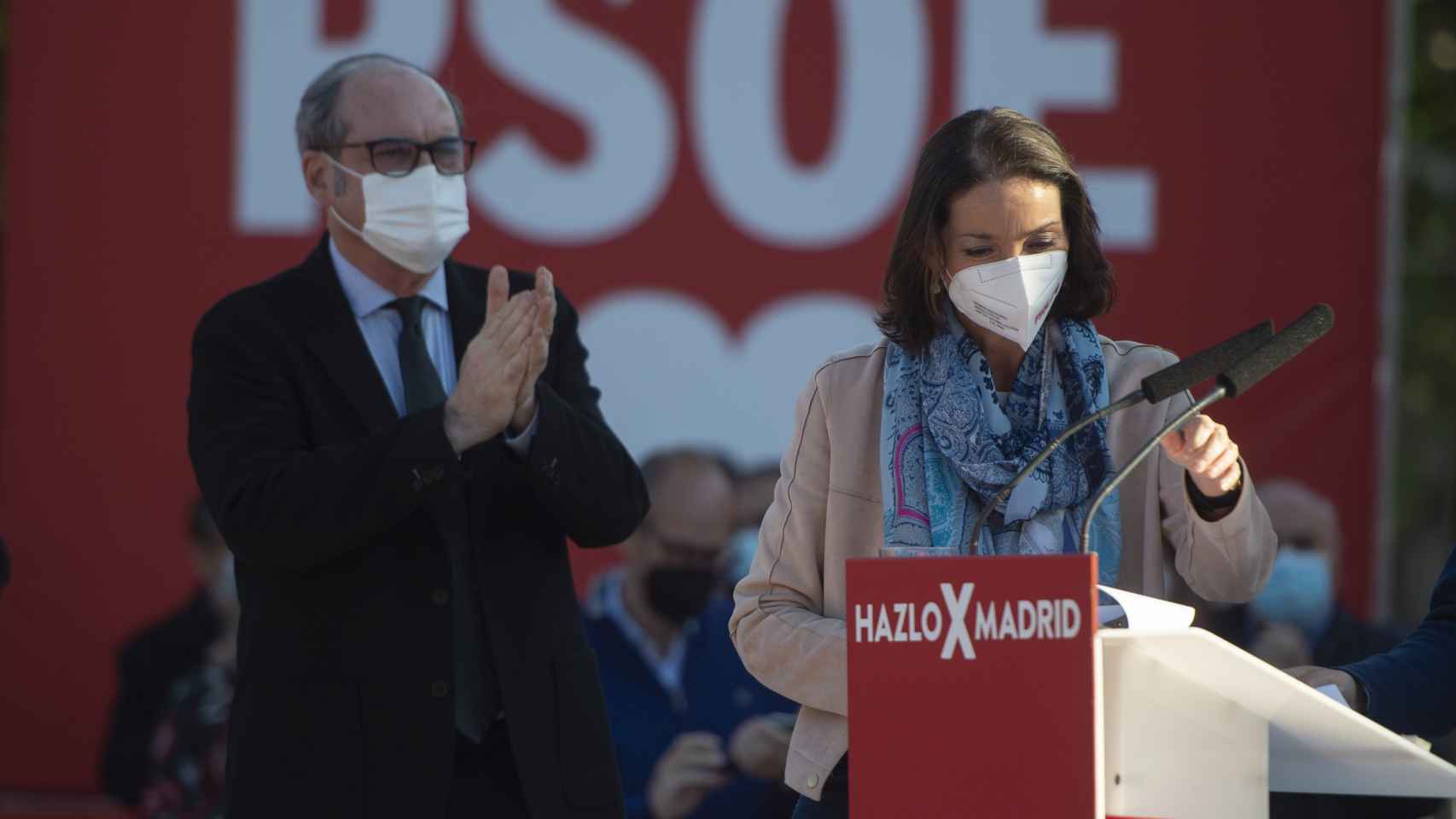 Ángel Gabilondo y Reyes Maroto en un mitin del PSOE en Hortaleza, en abril de 2021.
