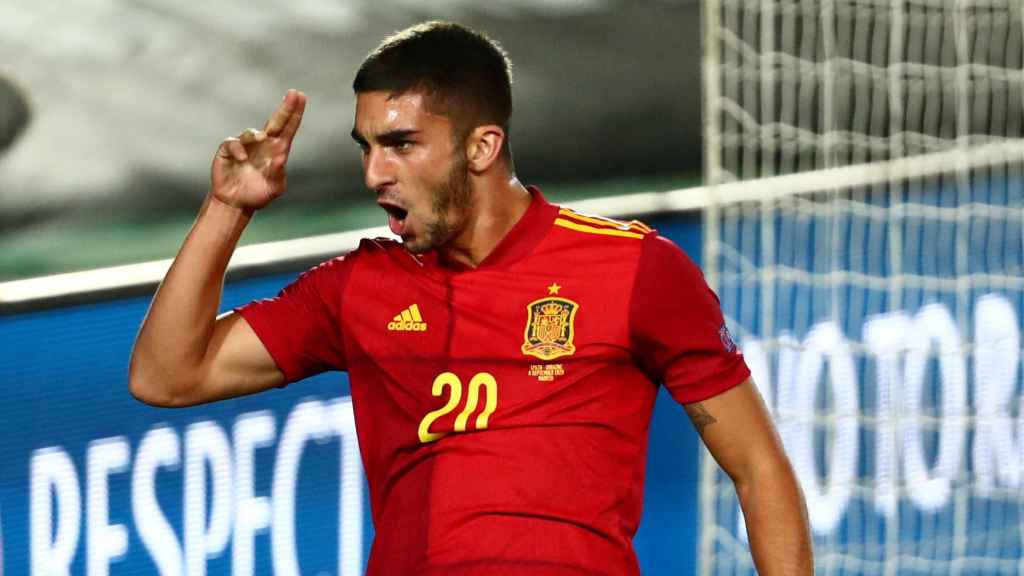 Ferran Torres, en un partido con la Selección.