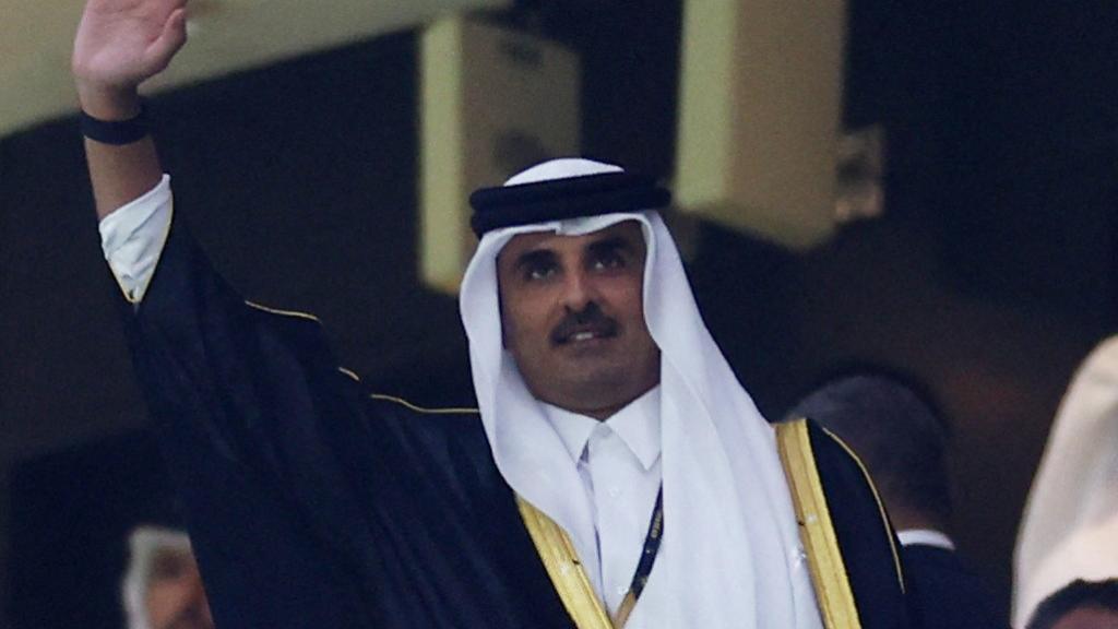 Emir de Qatar Sheikh Tamim bin Hamad al Thani y el presidente de la FIFA Gianni Infantino, durante la ceremonia inaugural del Mundial de Qatar 2022