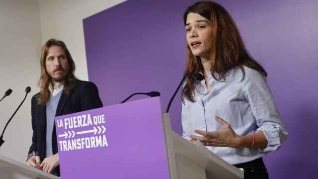 Los portavoces de Podemos, Isa Serra y Pablo Fernández, en una imagen de archivo.