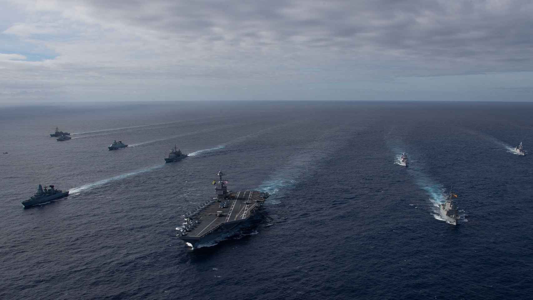El portaaviones USS Gerald R. Ford en sus maniobras conjuntas de la OTAN