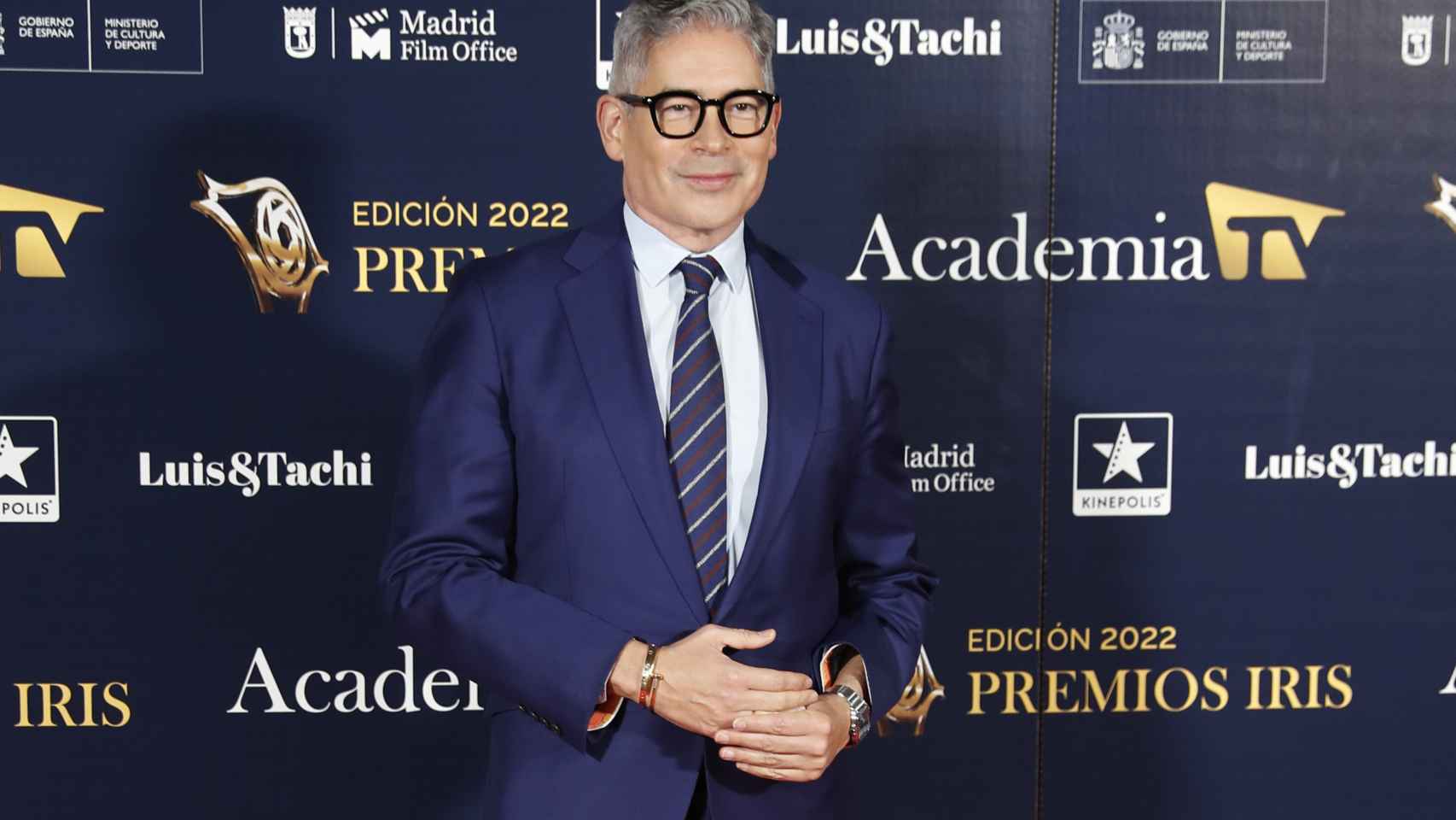 Boris Izaguirre posando en el 'photocall' de los Premios Iris, en Madrid.