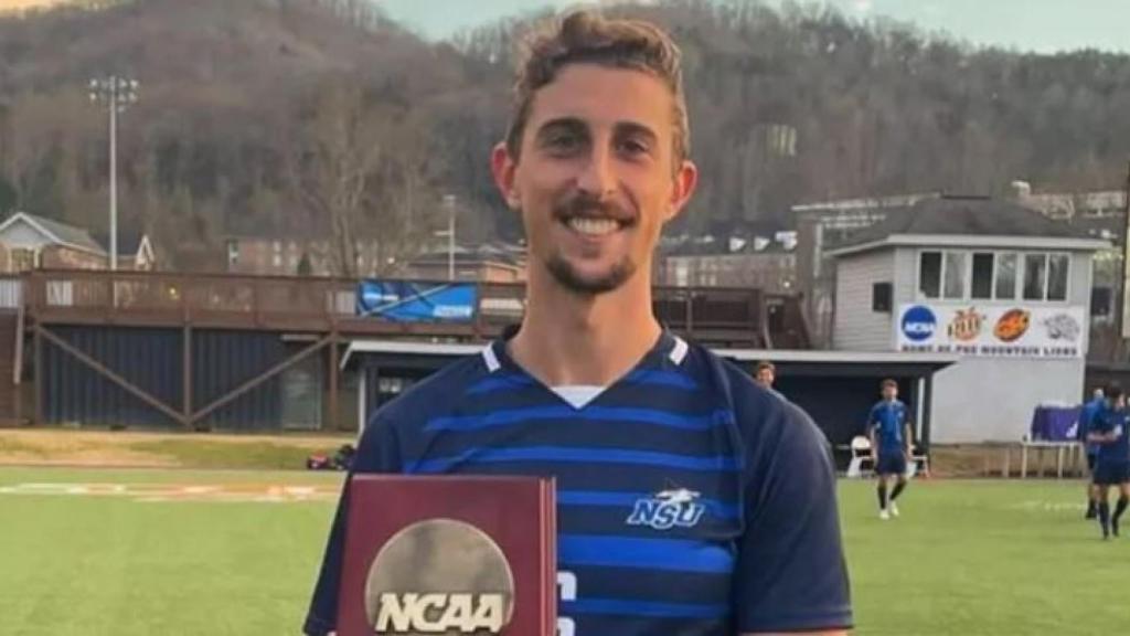 Alberto Rentero, jugador de fútbol de  Nova Southeastern University.