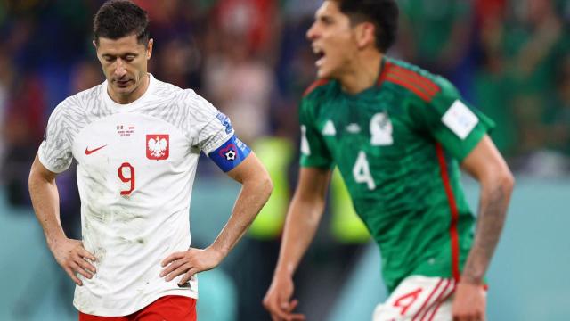 Lewandowski se lamenta tras el penalti fallado