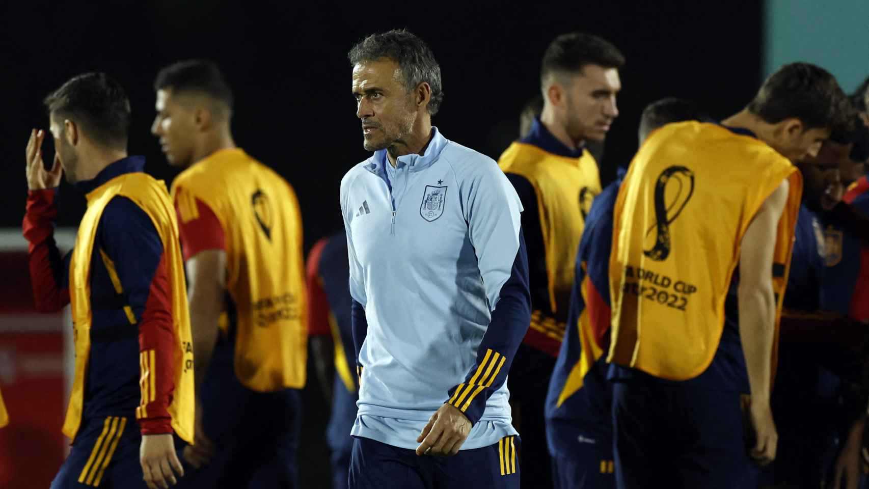 Luis Enrique dirigiendo un entrenamiento de la selección española