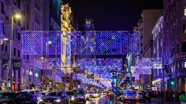 Circulación y aparcamiento limitados en estas calles de Madrid por Black Friday y Navidad