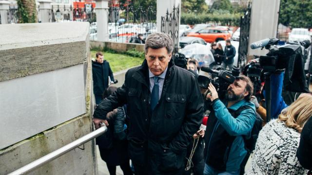 El empresario Juan Carlos Quer, padre de Diana, a su llegada a la Audiencia Provincial de A Coruña para asistir al juicio contra ‘El Chicle’.