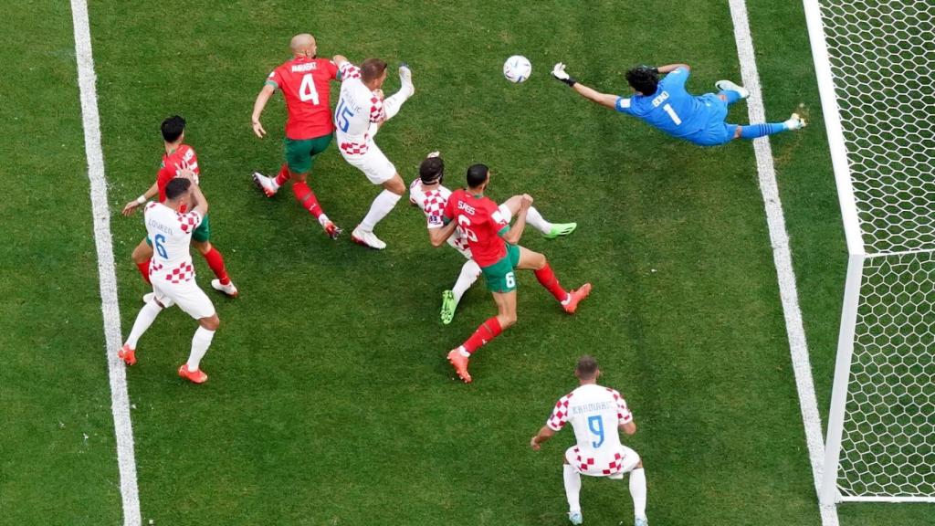 Bono, durante el partido contra Croacia