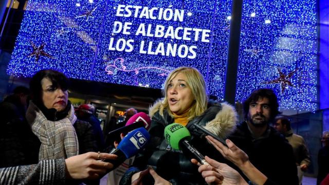Carmen Picazo ha participado este martes en Albacete en la concentración contra el desmantelamiento de los servicios ferroviarios