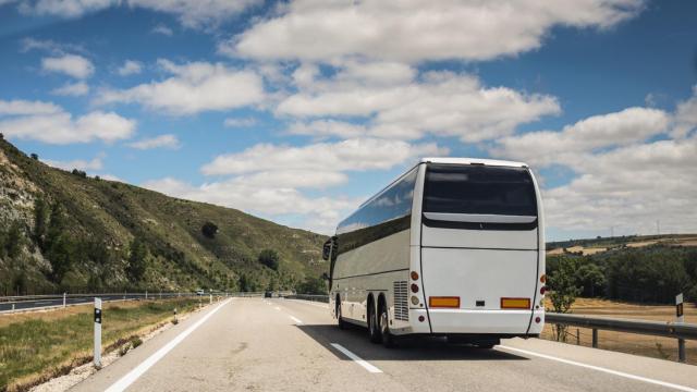 Estos autobuses de largo recorrido serán gratis en 2023: hasta 42 líneas beneficiadas