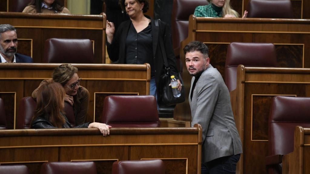 Gabriel Rufián, este miércoles en el Congreso, ante la bancada de su grupo.