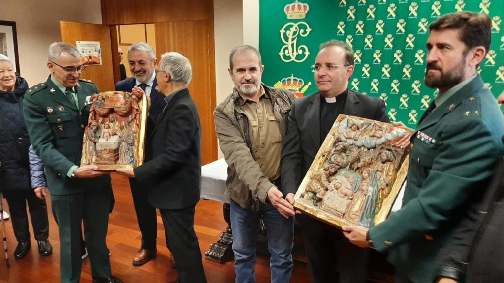 Los dos altorrelieves recuperados de la Virgen del Castillo de Las Hormazas