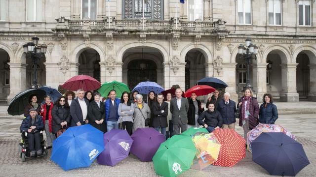 A Coruña se llenará de paraguas de colores por la integración de las personas con discapacidad