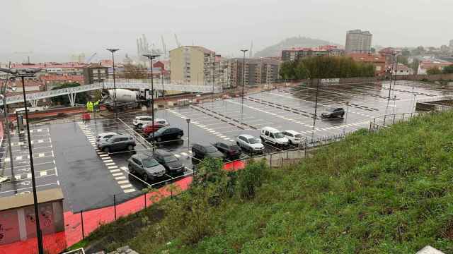 Parking exterior de Vialia Vigo.