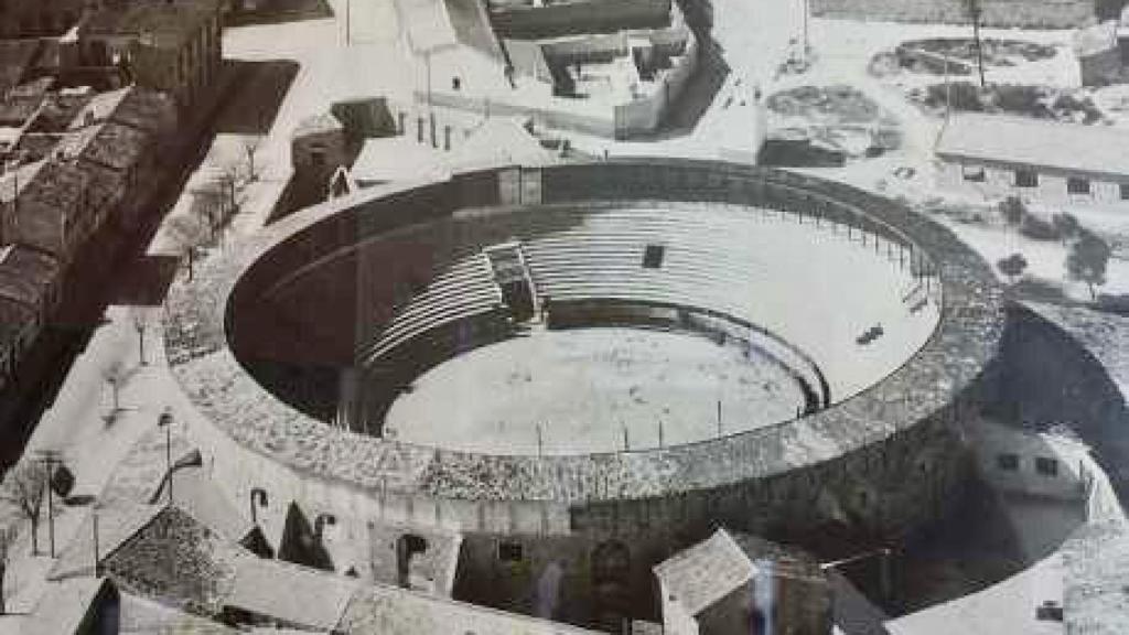 La Plaza de Toros de Monóvar en una instantánea de la época.