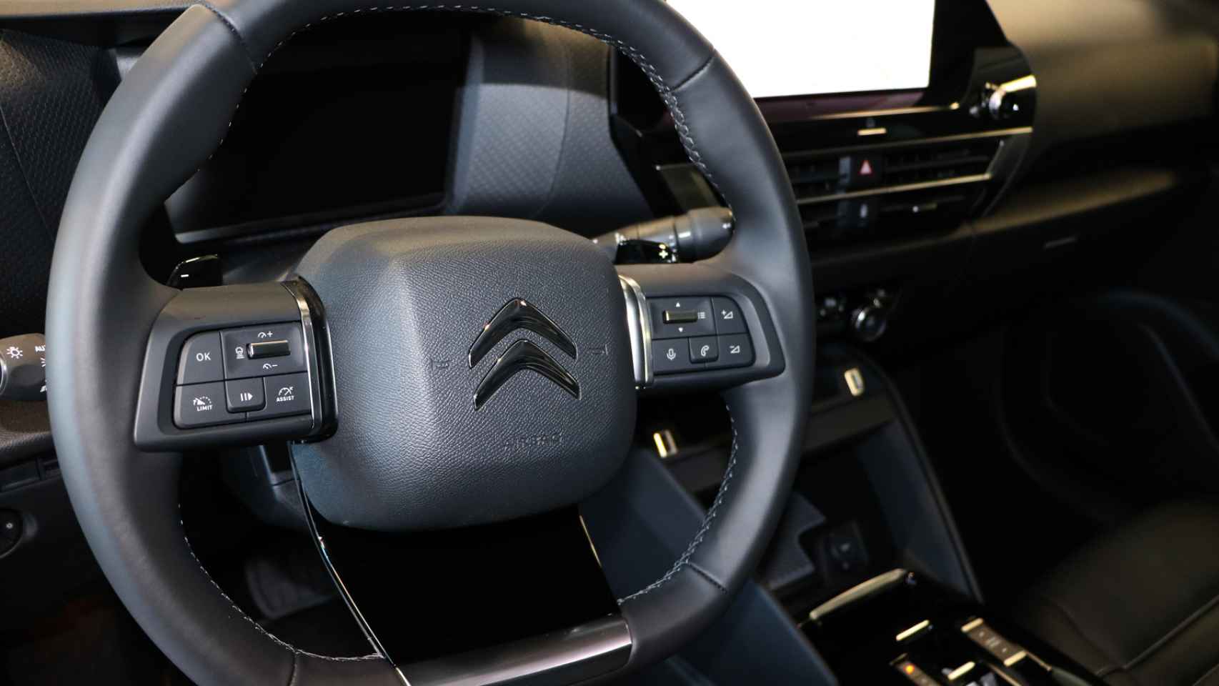 Interior del Citroën C4 X.