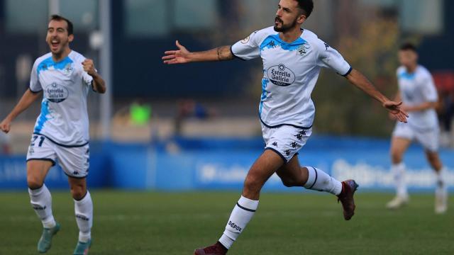 Quiles celebra uno de los tres goles que le hizo al Fuenlabrada