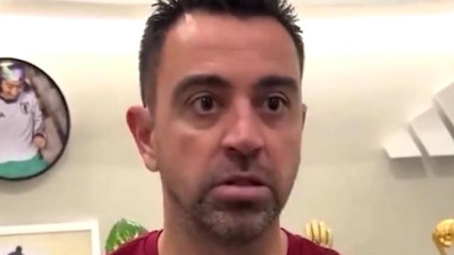 Captura de pantalla de un vídeo de Xavi Hernández durante un test de la FIFA sobre el Mundial de Qatar 2022