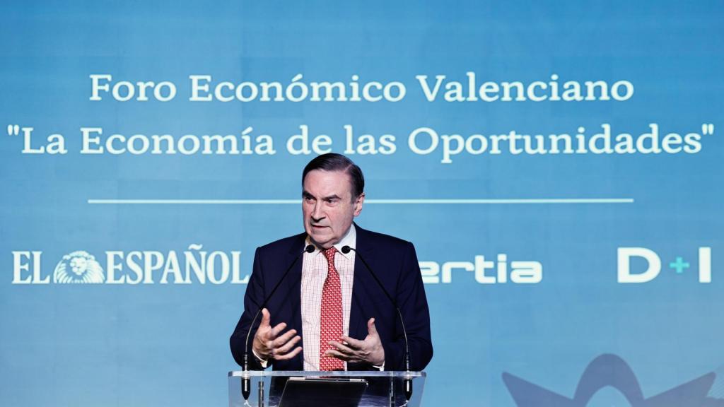 Pedro J. Ramírez, presidente ejecutivo y director de EL ESPAÑOL, durante la apertura del Foro Económico Valenciano.