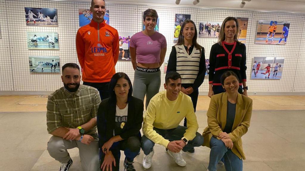 Participantes en la charla sobre igualdad en el deporte de este lunes.