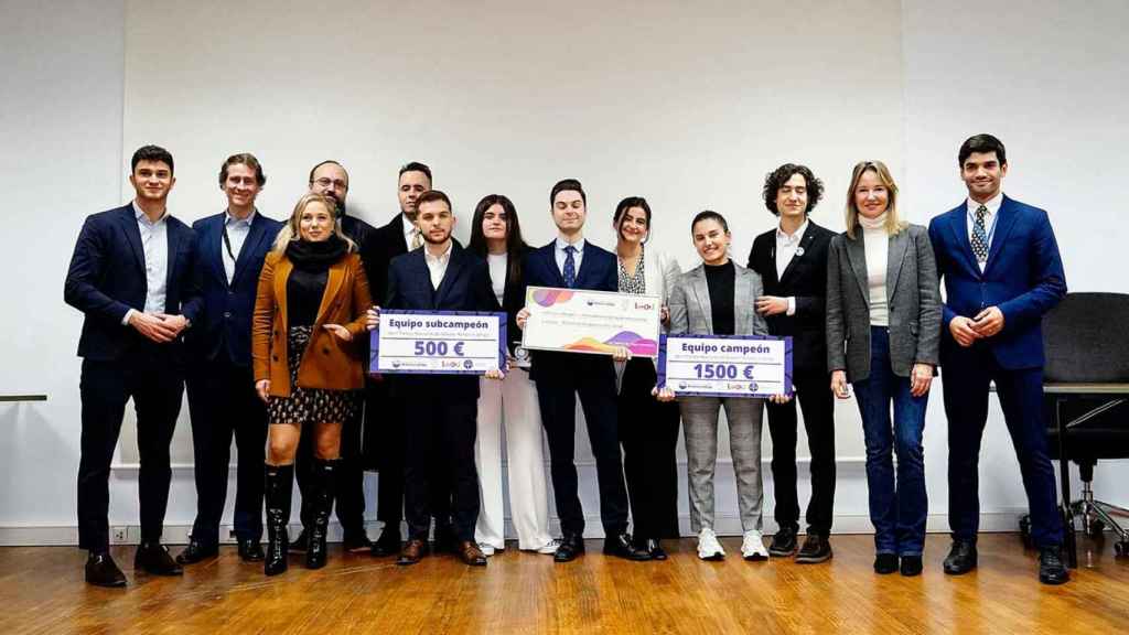 Ganadores del I Torneo Nacional de Debate Retórica UVigo.