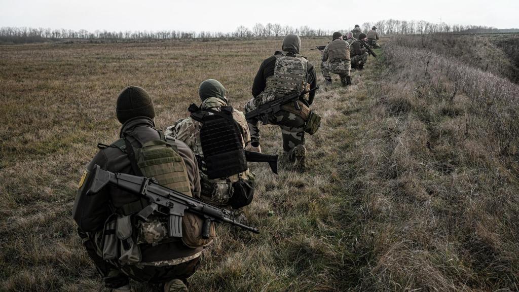 Miembros del Regimiento Azov durante un entrenamiento.